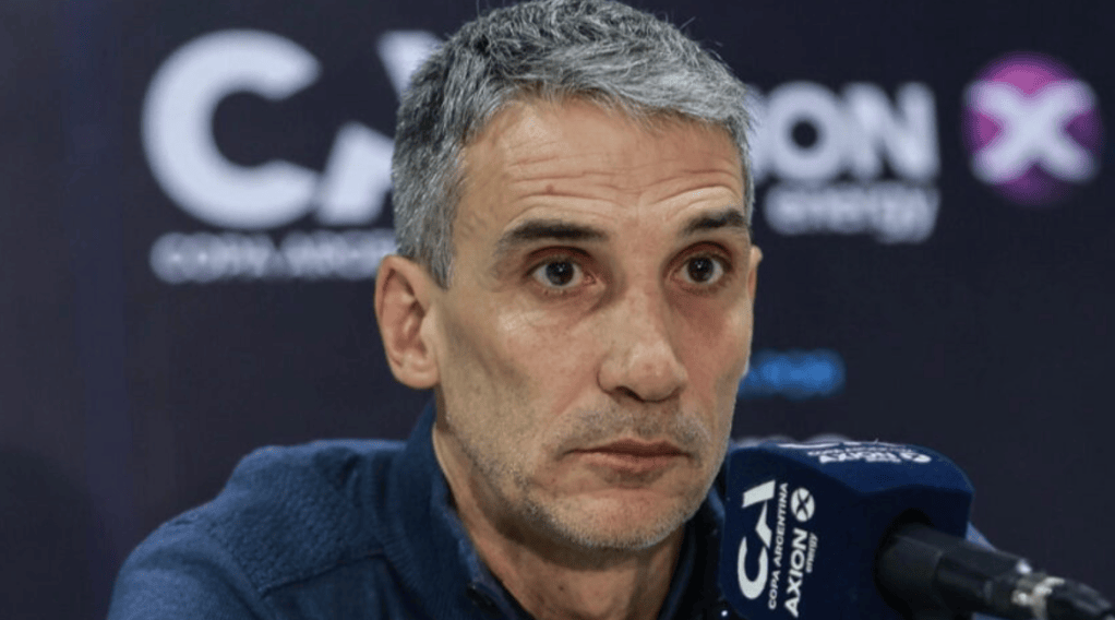 Racing acordó la salida de Vojvoda: ¿hasta cuándo&nbsp;cobrará?