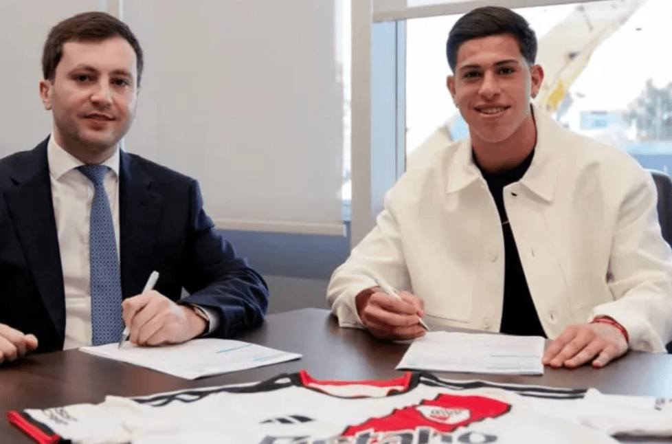 River blindó a una de sus grandes promesas con una cláusula de 100 millones de euros
